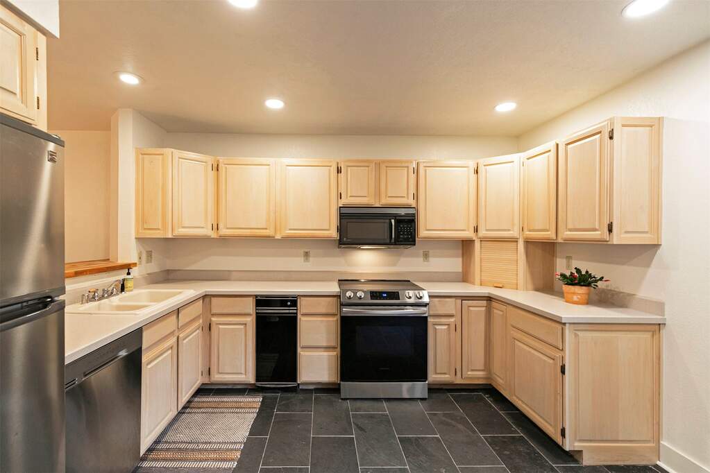 2 Bedroom Villa/Townhouse's Image 14