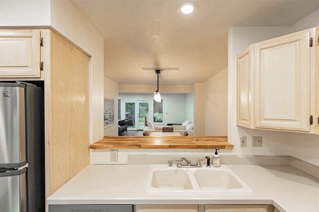 2 Bedroom Villa/Townhouse's Image 15