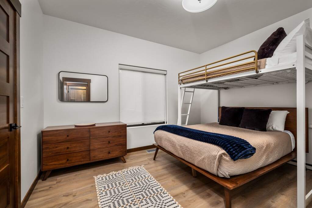 4 Bedroom Apartment/Flat's Image 12