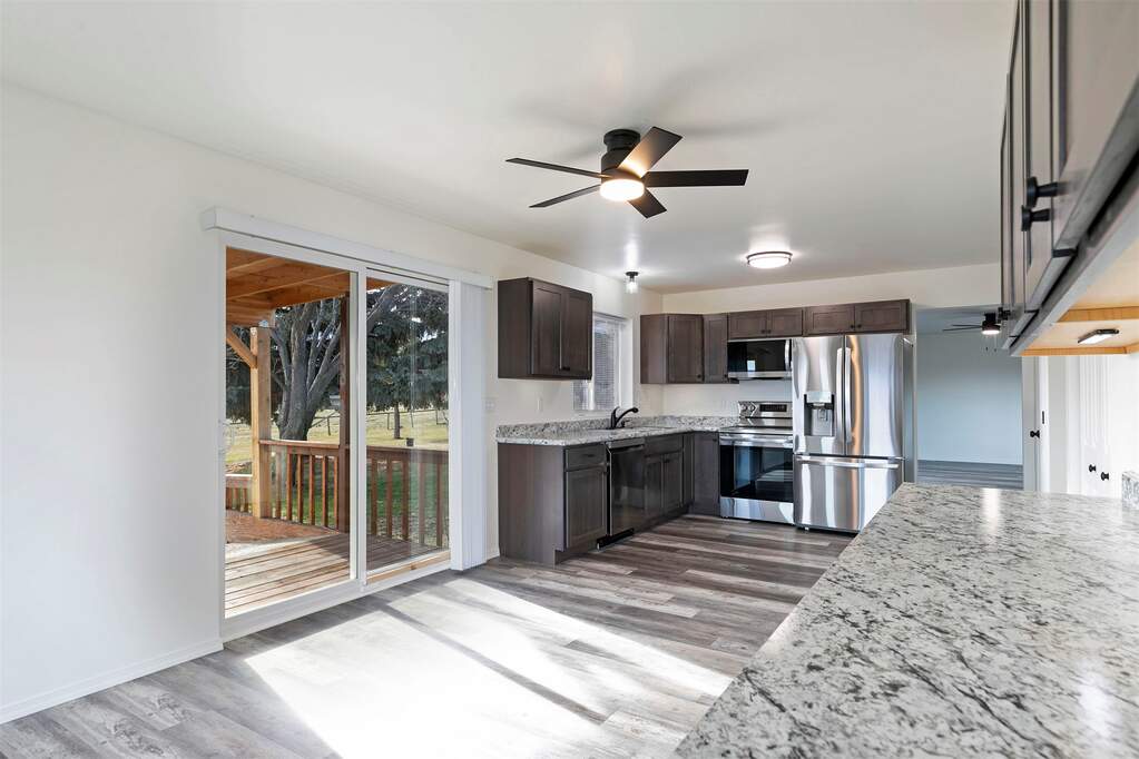 3 Bedroom Single Family Home/House's Image 8