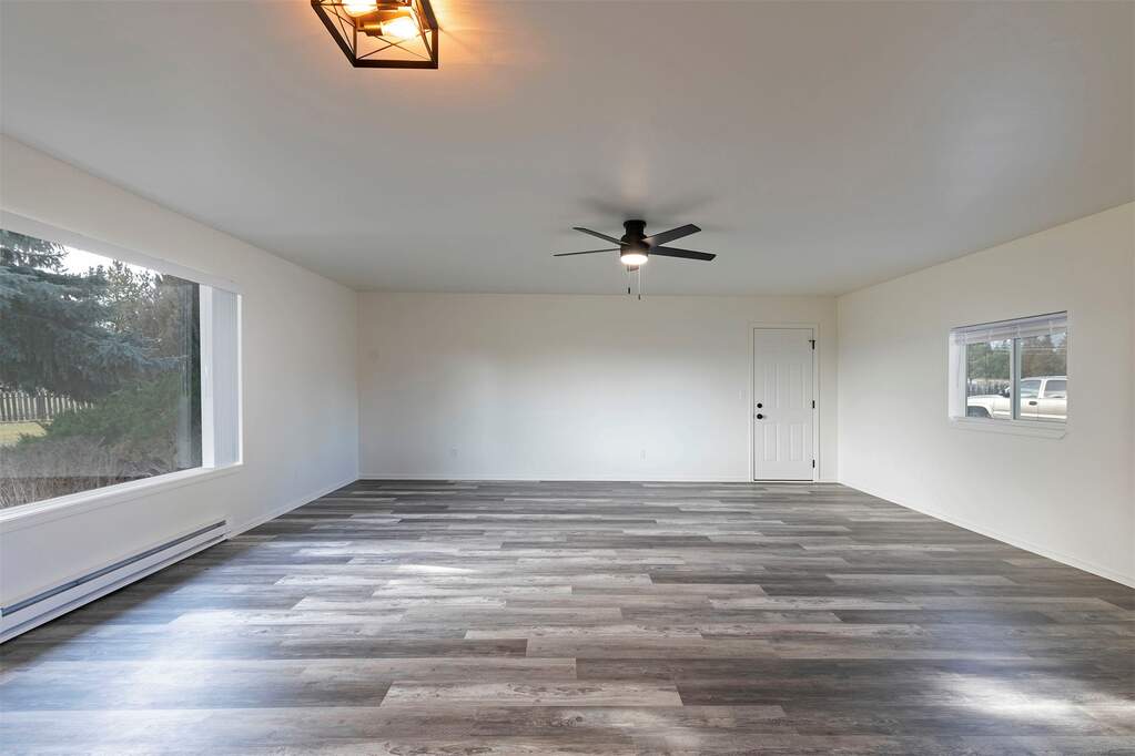 3 Bedroom Single Family Home/House's Image 14