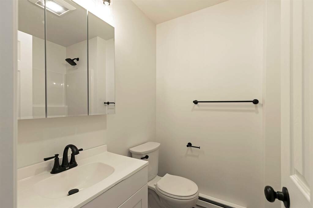 3 Bedroom Single Family Home/House's Image 20