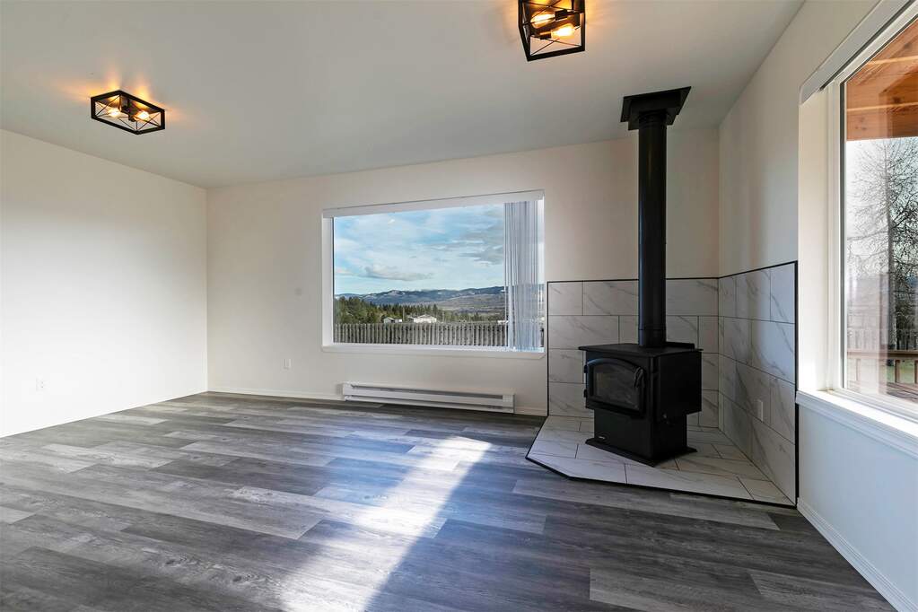 3 Bedroom Single Family Home/House's Image 4