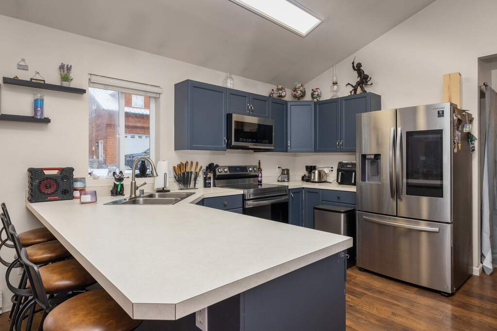 4 Bedroom Single Family Home/House's Image 11