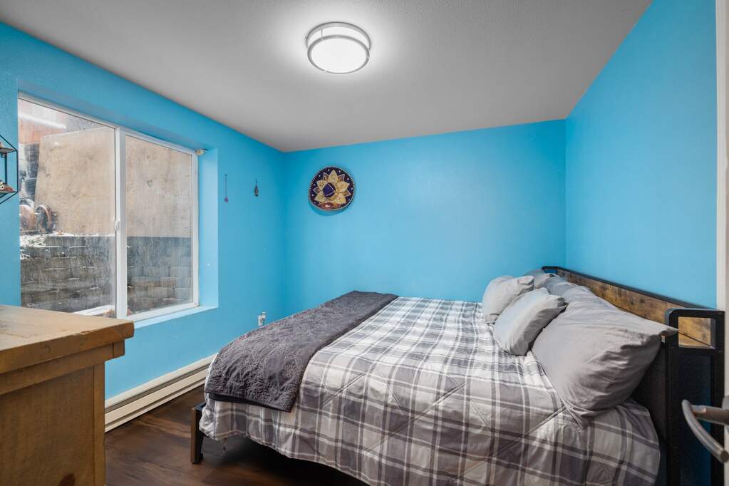 4 Bedroom Single Family Home/House's Image 28