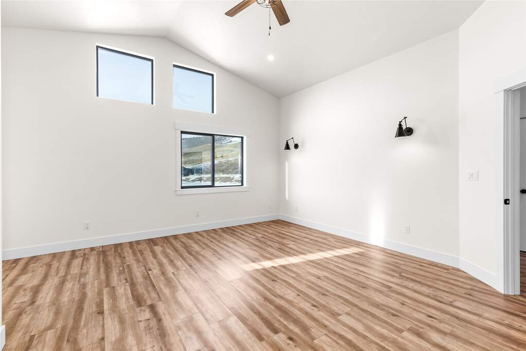 4 Bedroom Single Family Home/House's Image 7