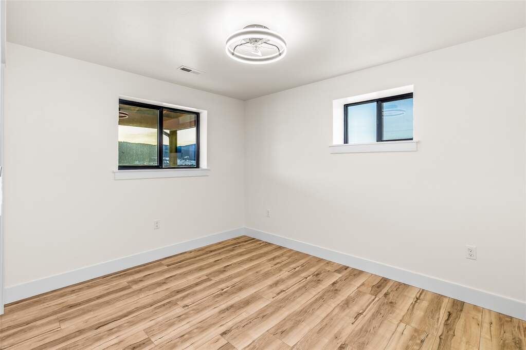4 Bedroom Single Family Home/House's Image 28
