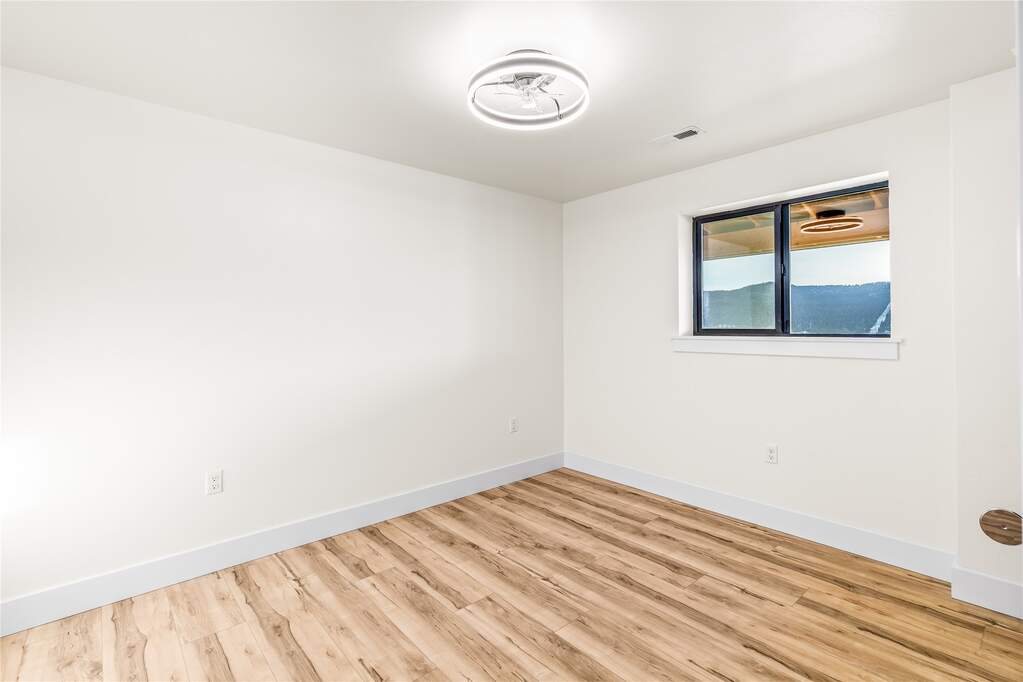 4 Bedroom Single Family Home/House's Image 29