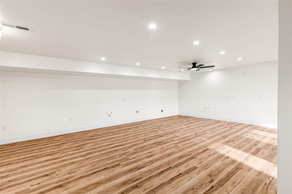 4 Bedroom Single Family Home/House's Image 31