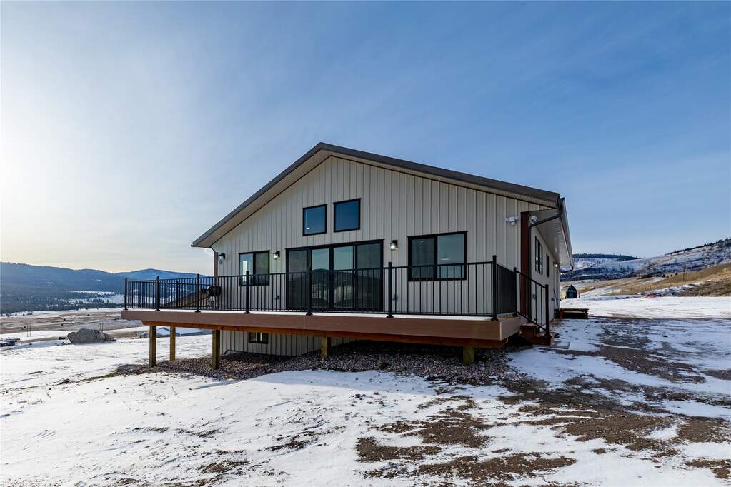 4 Bedroom Single Family Home/House's Image 38
