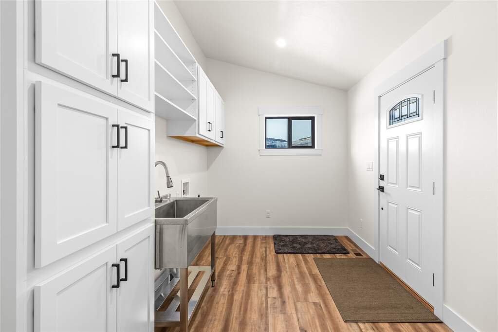 4 Bedroom Multi Unit's Image 4