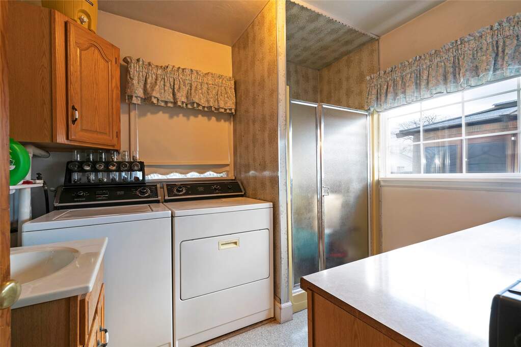 3 Bedroom Single Family Home/House's Image 11