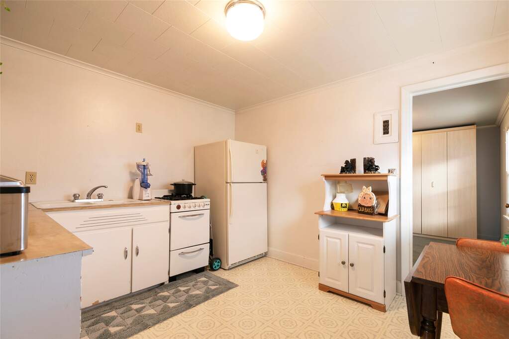 3 Bedroom Single Family Home/House's Image 15