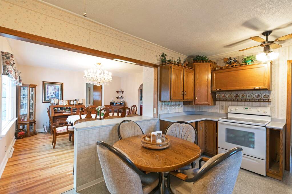 3 Bedroom Single Family Home/House's Image 4