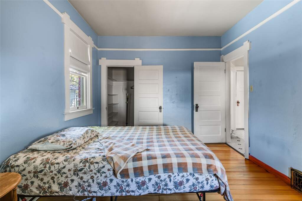3 Bedroom Single Family Home/House's Image 11