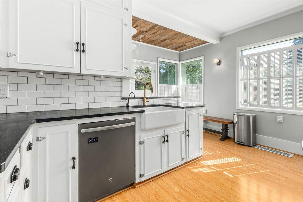 3 Bedroom Single Family Home/House's Image 12