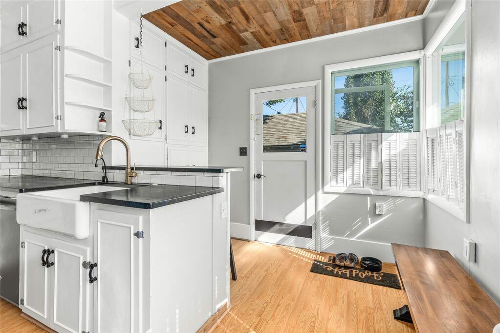 3 Bedroom Single Family Home/House's Image 15