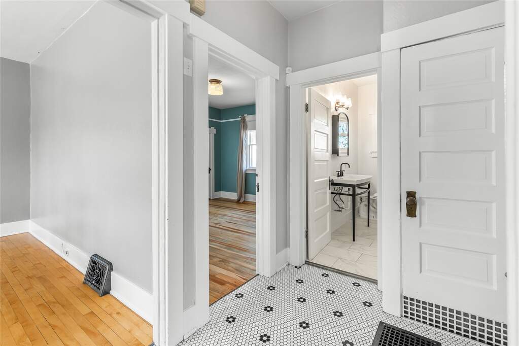 3 Bedroom Single Family Home/House's Image 16