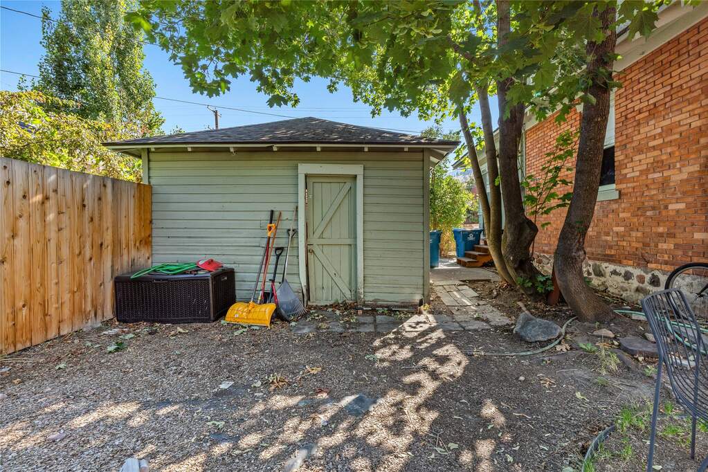 3 Bedroom Single Family Home/House's Image 35