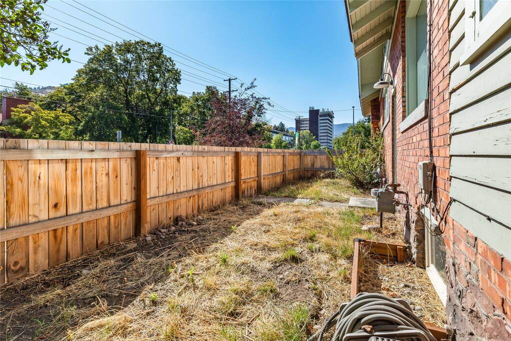 3 Bedroom Single Family Home/House's Image 36