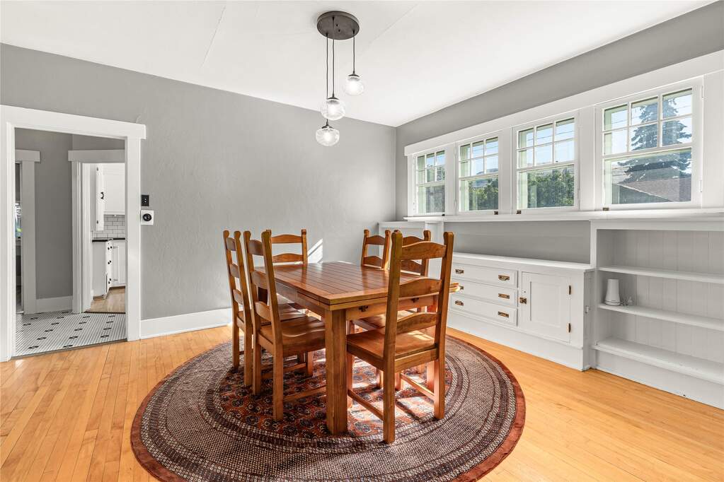 3 Bedroom Single Family Home/House's Image 6