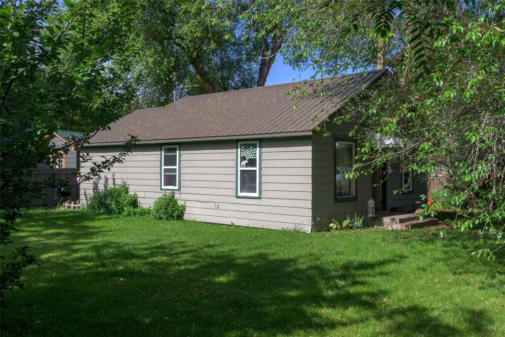 3 Bedroom Single Family Home/House's Image 18