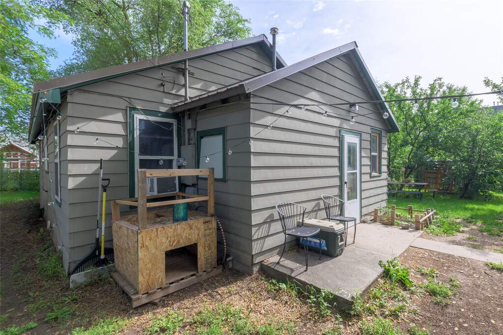 3 Bedroom Single Family Home/House's Image 22