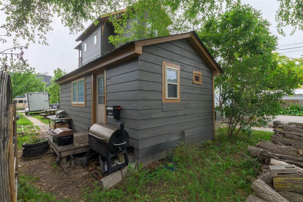 3 Bedroom Single Family Home/House's Image 25