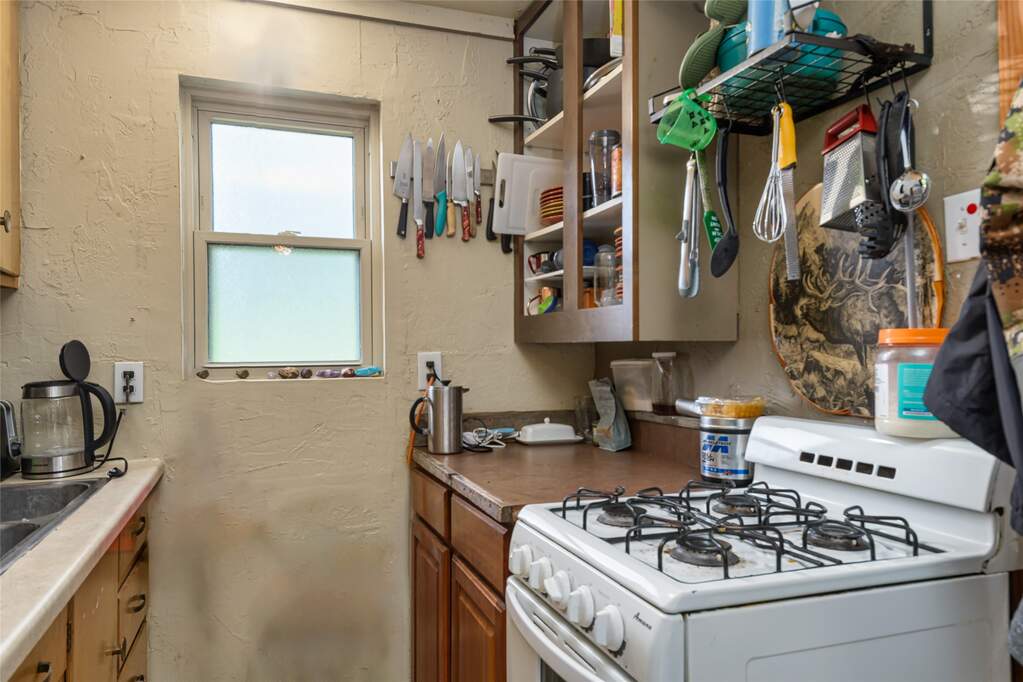 3 Bedroom Single Family Home/House's Image 29