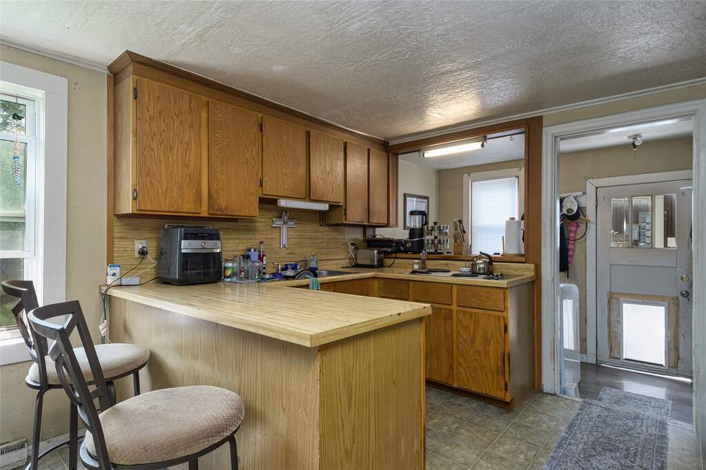 2 Bedroom Multi Unit's Image 12