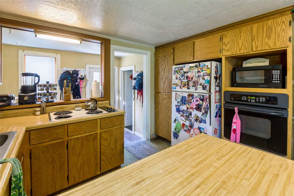 2 Bedroom Multi Unit's Image 13
