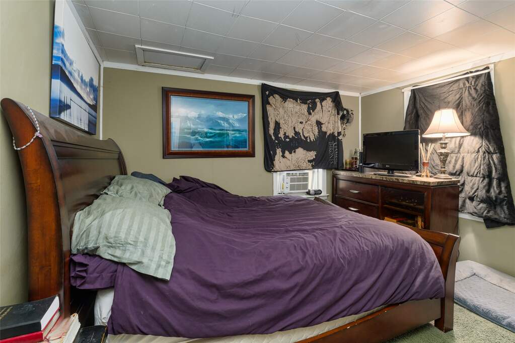 2 Bedroom Multi Unit's Image 19