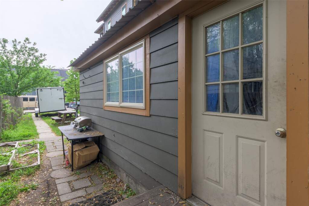 2 Bedroom Multi Unit's Image 30
