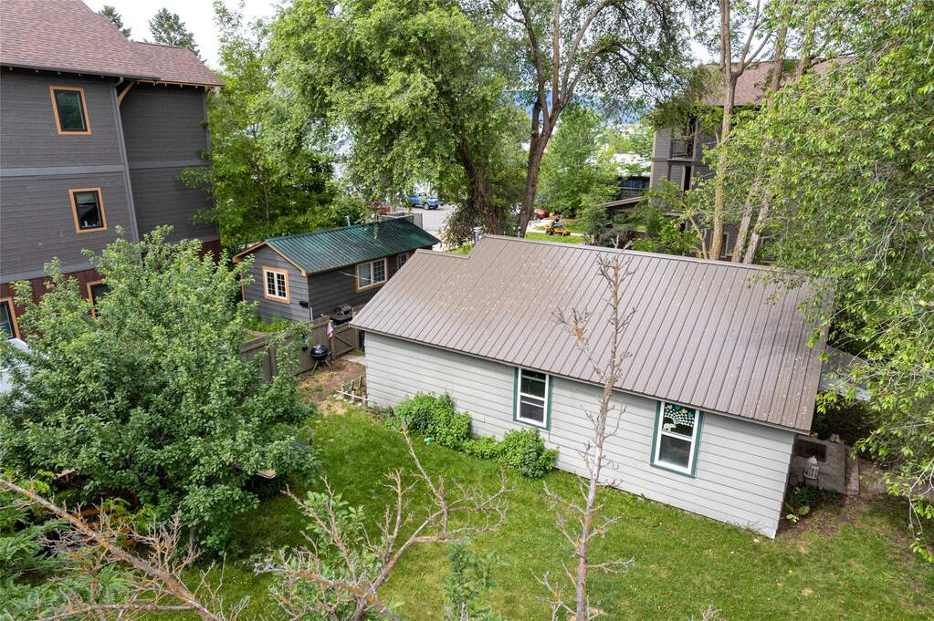 2 Bedroom Multi Unit's Image 40
