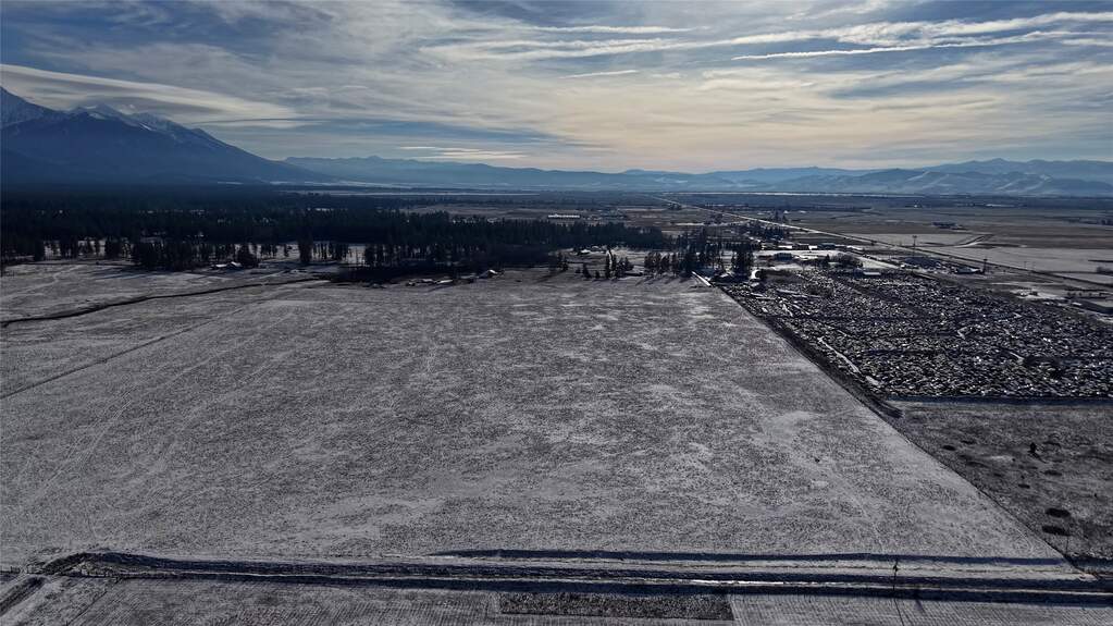 Land/Vacant Land's Image 9
