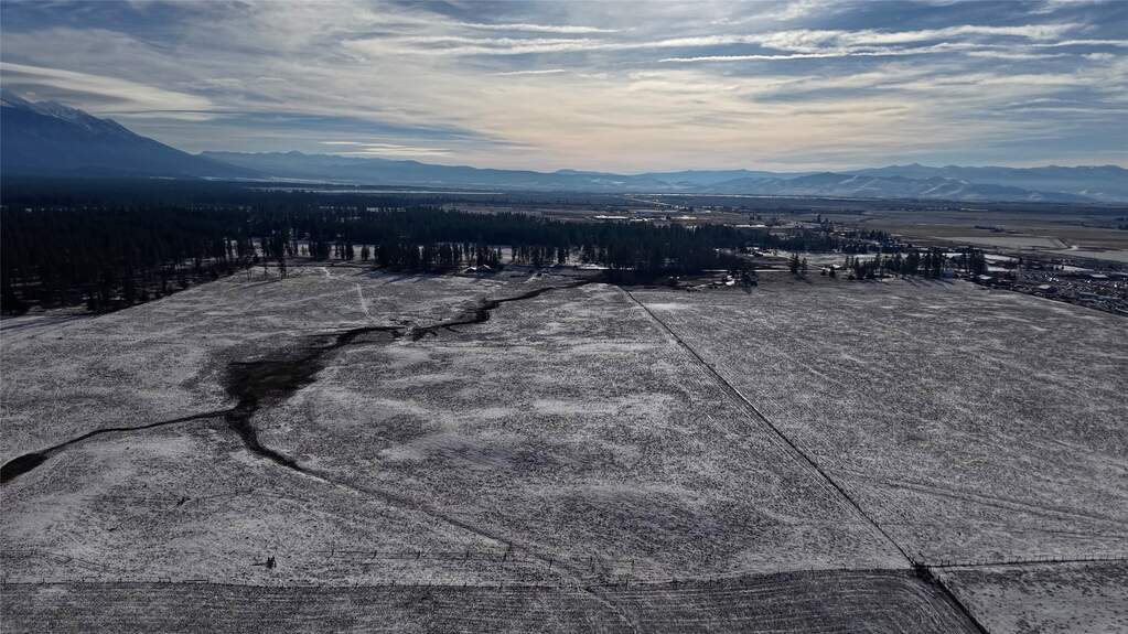 Land/Vacant Land's Image 11