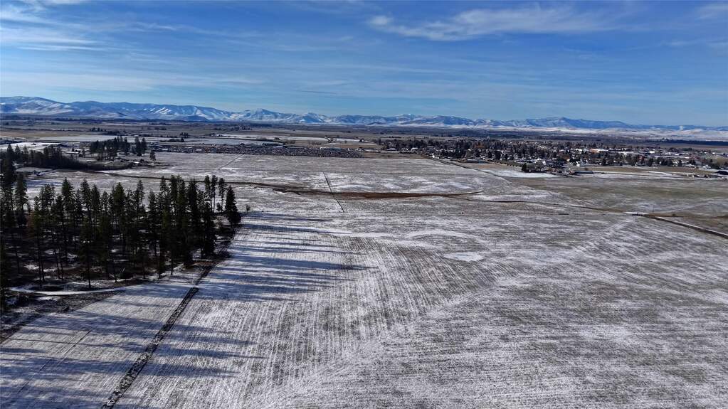 Land/Vacant Land's Image 13