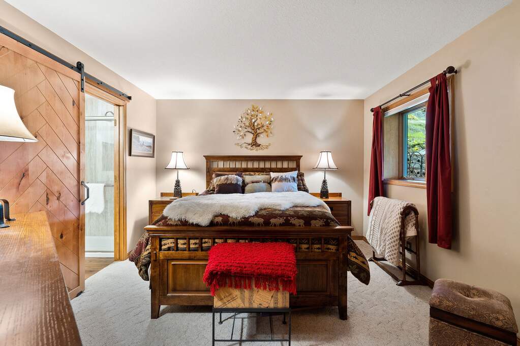 5 Bedroom Single Family Home/House's Image 45