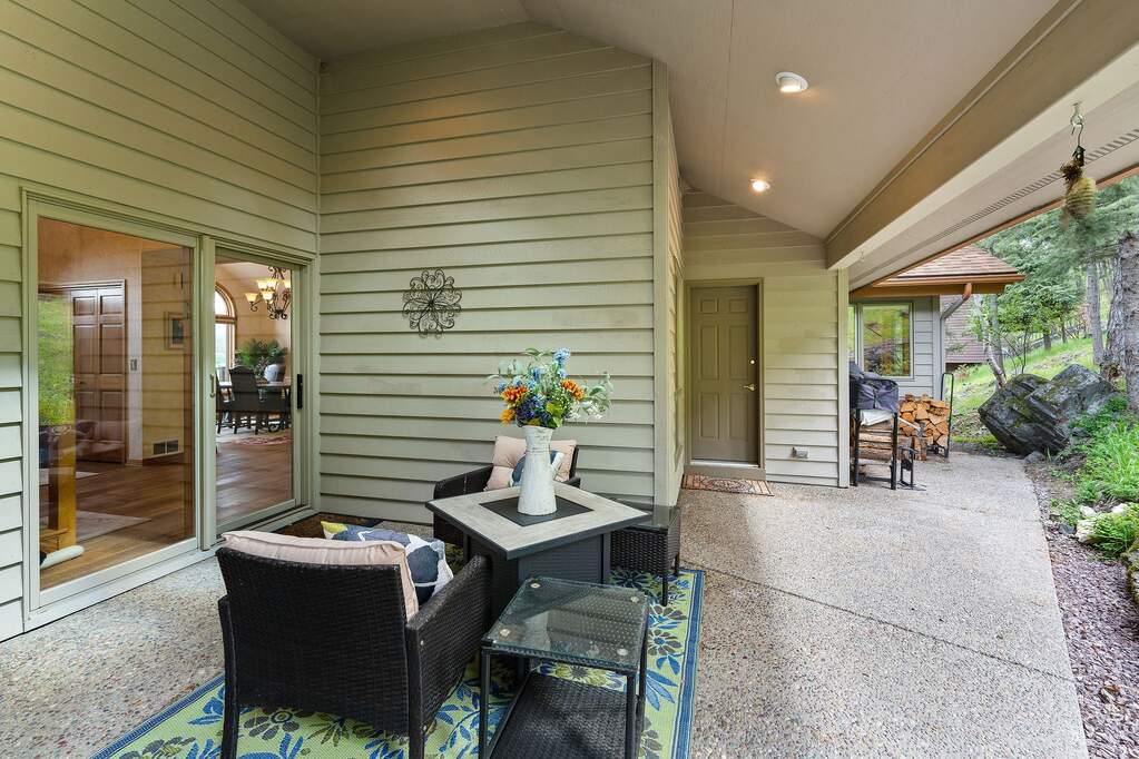5 Bedroom Single Family Home/House's Image 52