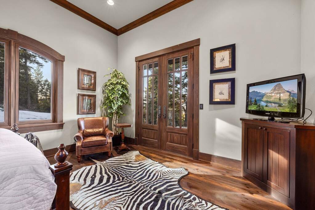 6 Bedroom Single Family Home/House's Image 27