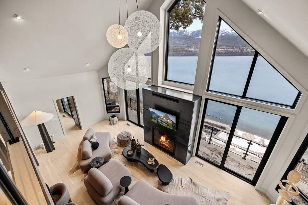 7 Bedroom Single Family Home/House's Image 32