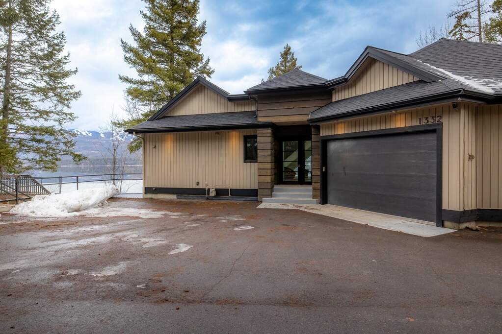 7 Bedroom Single Family Home/House's Image 78
