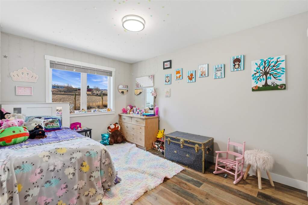3 Bedroom Single Family Home/House's Image 17