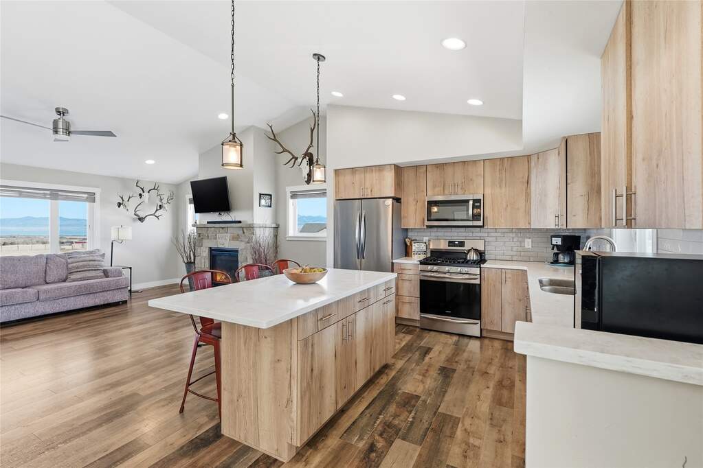 3 Bedroom Single Family Home/House's Image 6