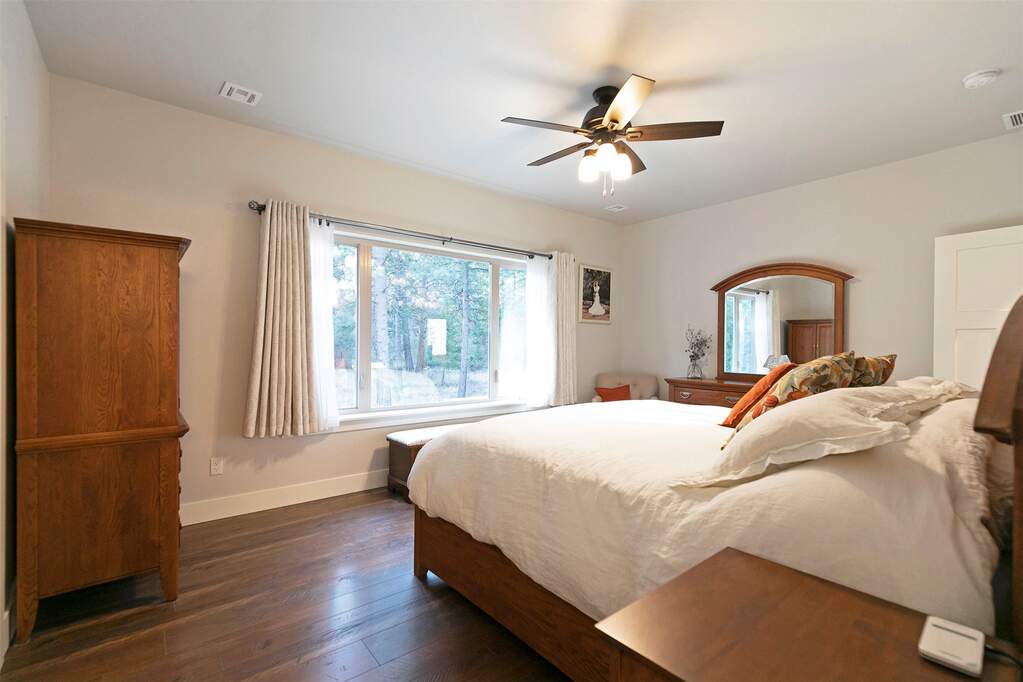 3 Bedroom Single Family Home/House's Image 9