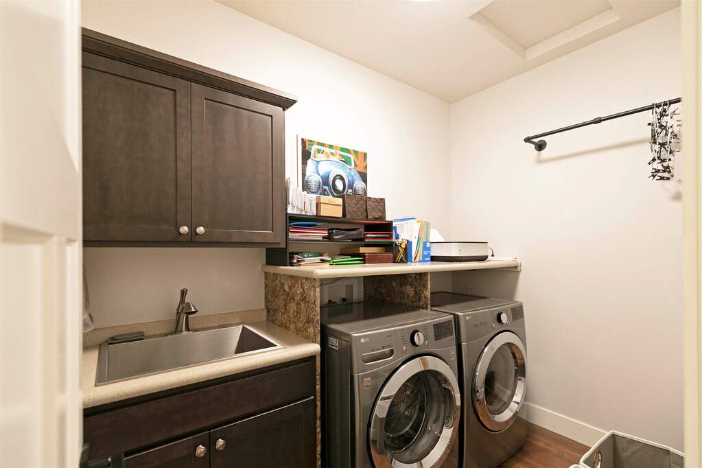 3 Bedroom Single Family Home/House's Image 13