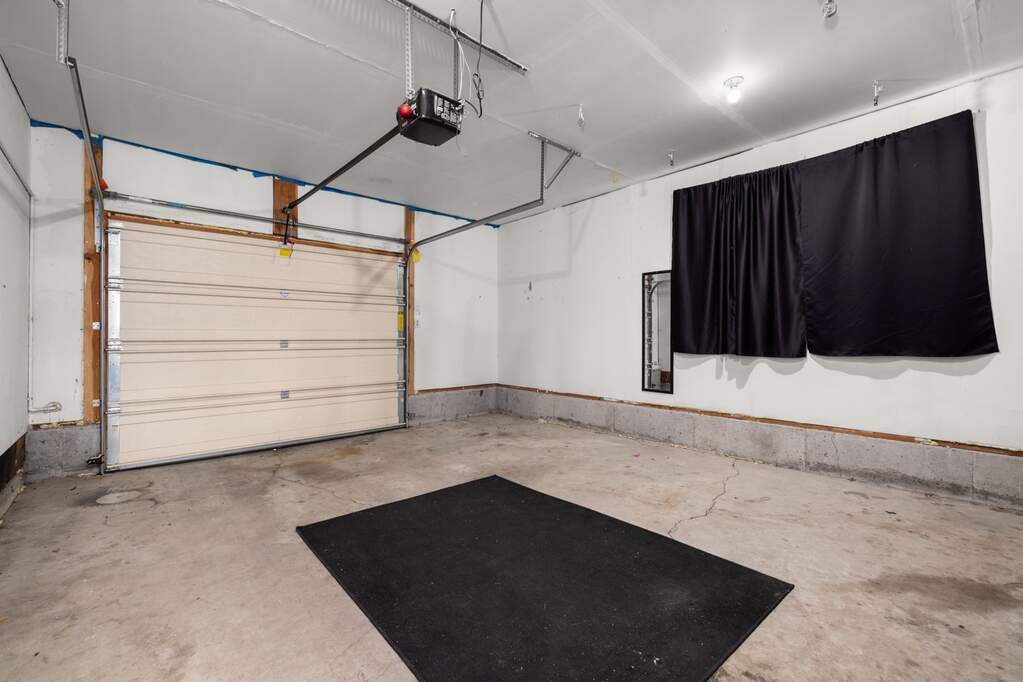 3 Bedroom Single Family Home/House's Image 22