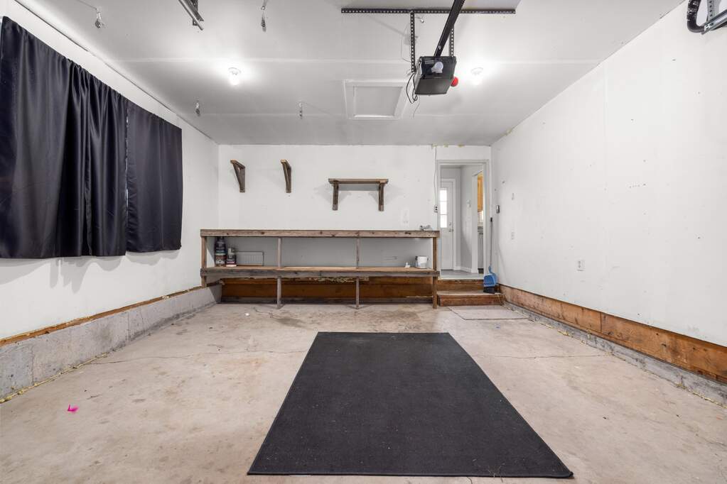 3 Bedroom Single Family Home/House's Image 23