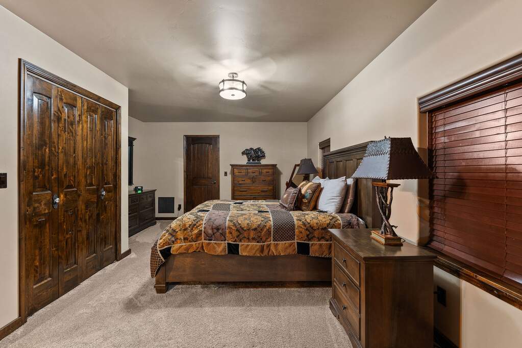 7 Bedroom Single Family Home/House's Image 129