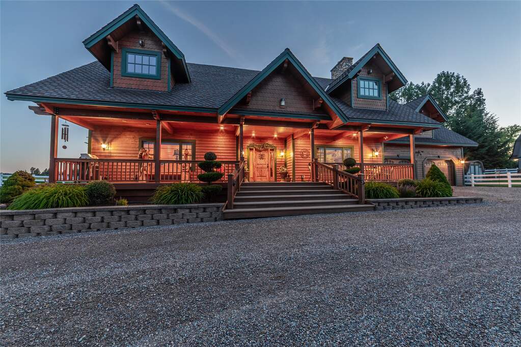 7 Bedroom Single Family Home/House's Image 90